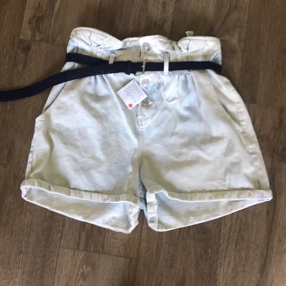 Zara Denim Belted Paper bag Shorts.NWOT flawed. Size M. High waisted casual - Picture 2 of 10